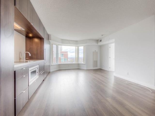 2617 - 155 Yorkville Ave