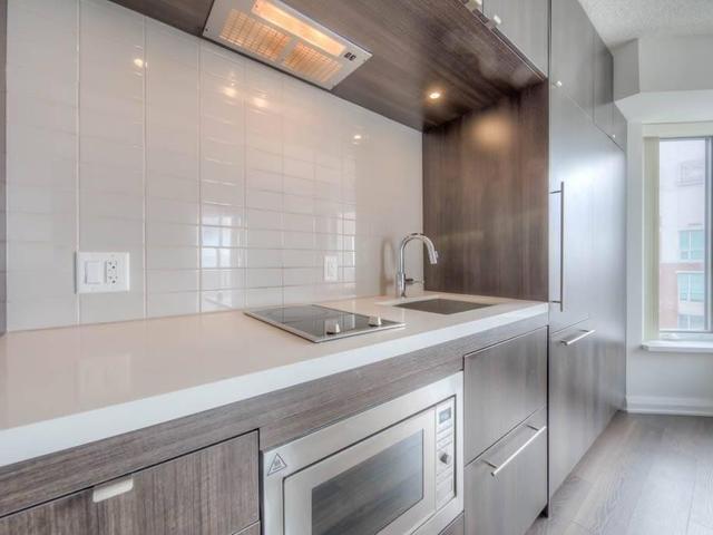 2617 - 155 Yorkville Ave