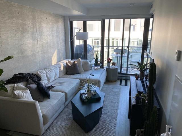 1615 - 111 Bathurst St