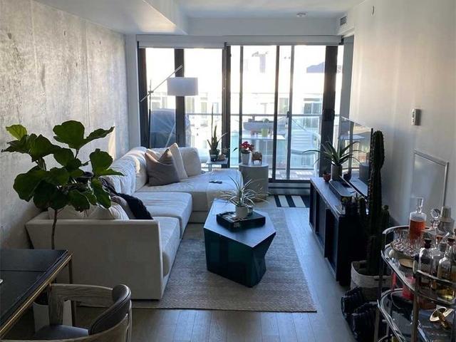 1615 - 111 Bathurst St