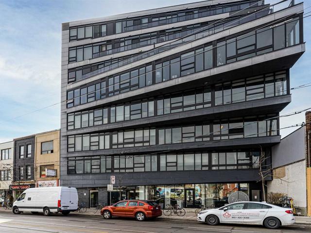 207 - 1239 Dundas St W