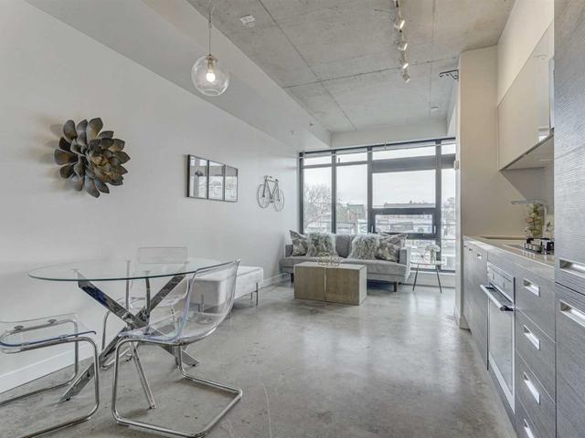 207 - 1239 Dundas St W