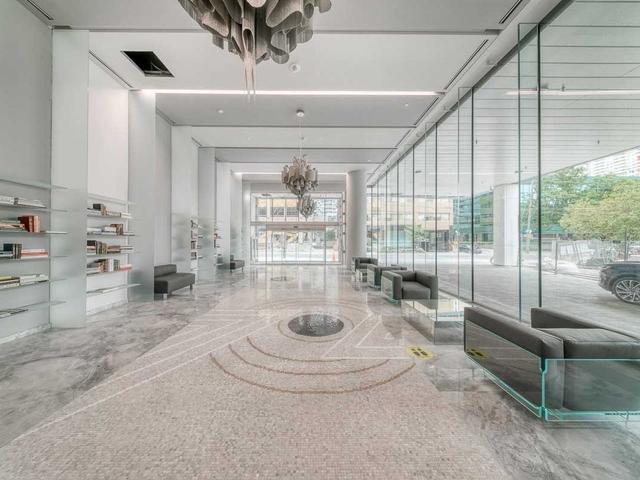 631 - 8 Hillsdale Ave