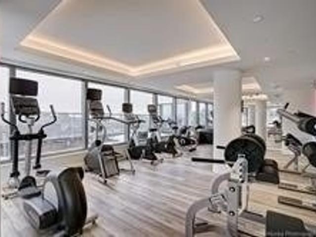 807 - 60 Colborne St