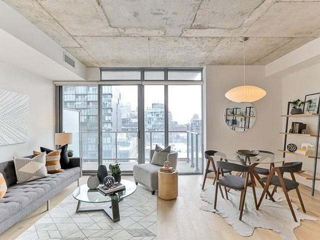 1004 - 95 Bathurst St