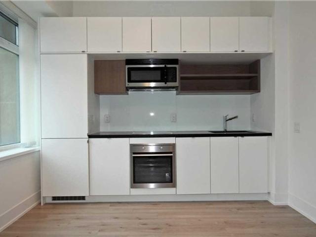 328 - 111 St Clair Ave W