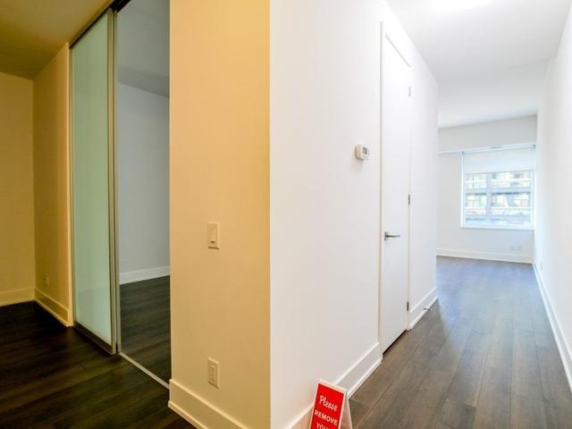 304 - 111 St Clair Ave W