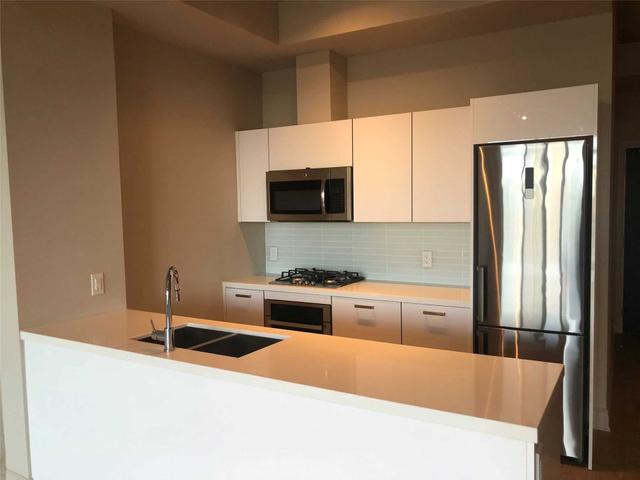 620 - 608 Richmond St W