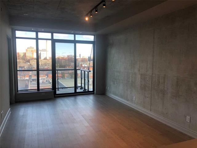 620 - 608 Richmond St W