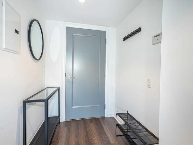 2917 - 155 Yorkville Ave