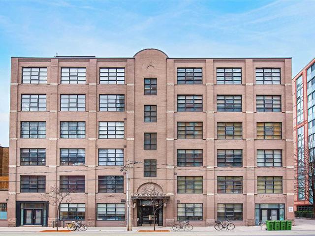 305 - 90 Sherbourne St