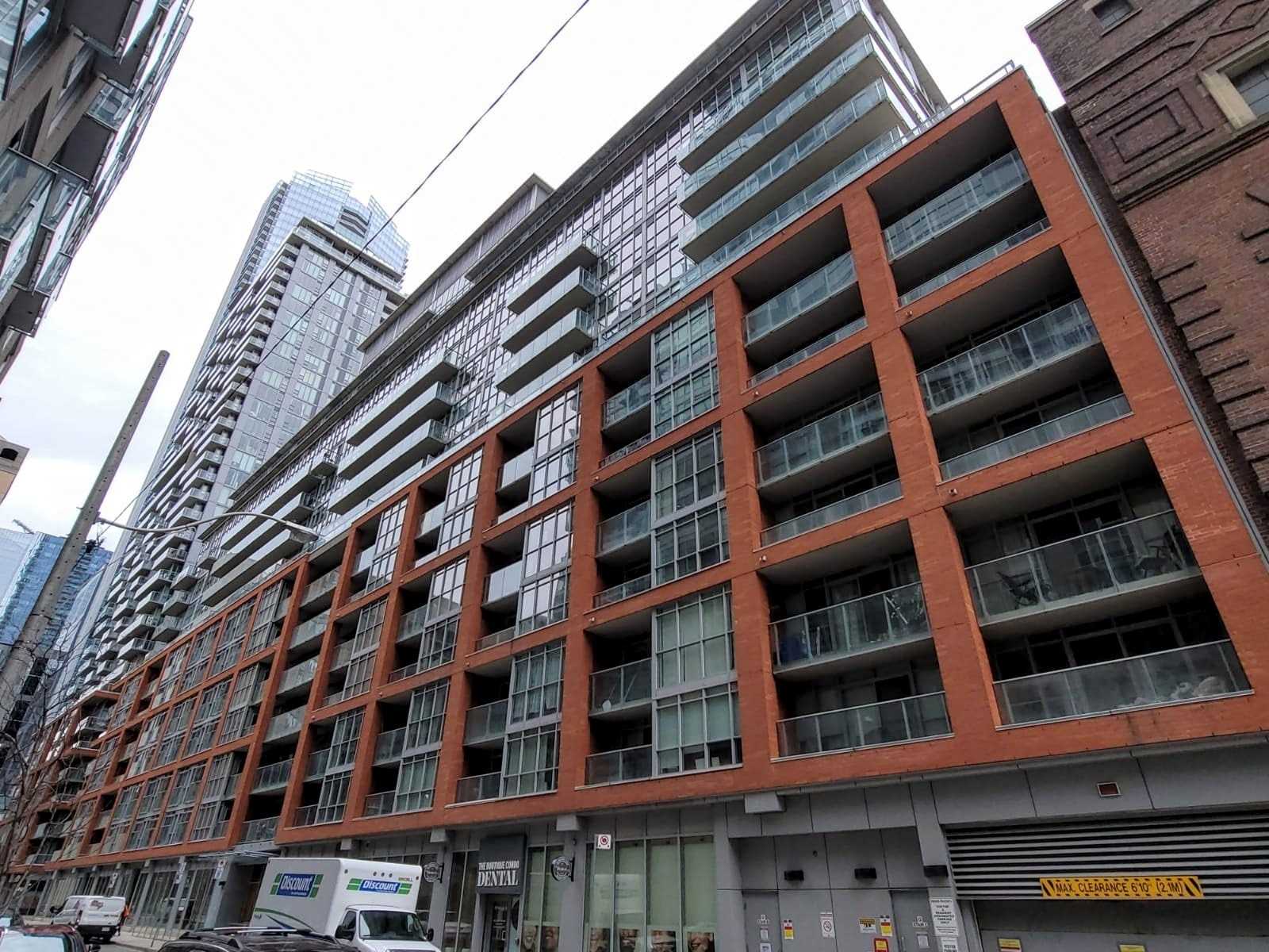 208 21 Nelson St, Toronto Terminated, C5174372 Condos.ca