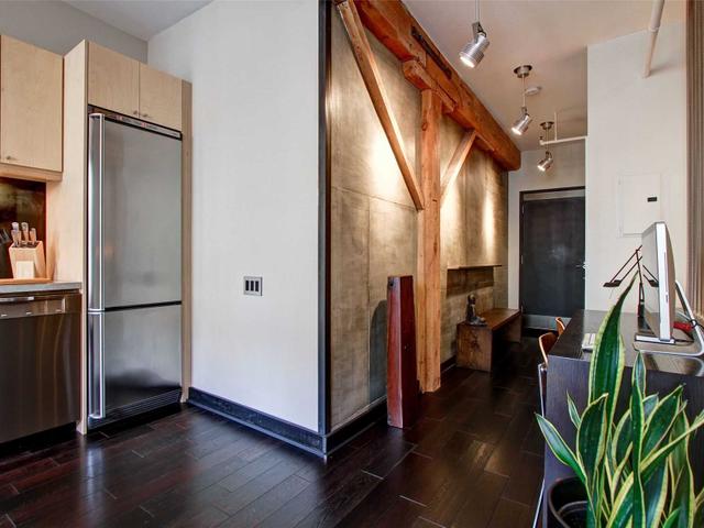 307 - 81A Front St E