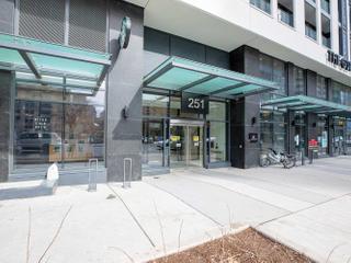 4202 - 251 Jarvis St