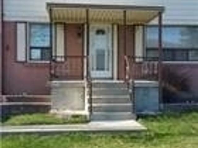 160 Pleasant Ave