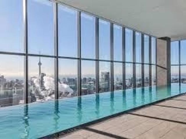 811 - 7 Grenville St