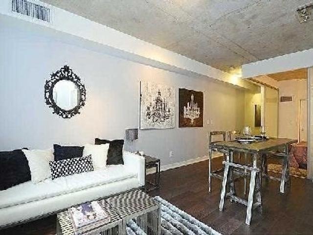 210 - 8 Gladstone Ave