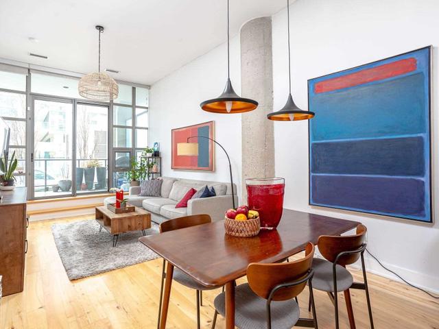 125 - 637 Lake Shore Blvd W