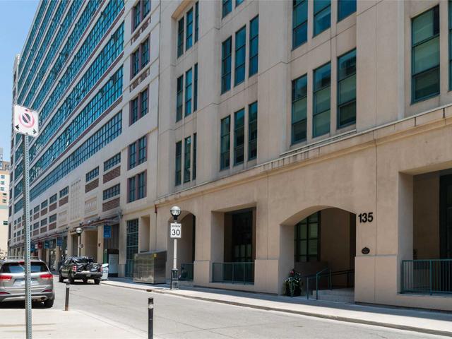 501 - 135 Dalhousie St