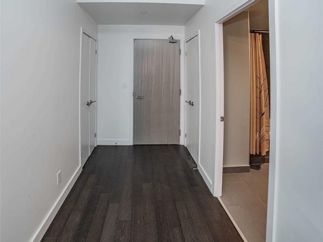 717 - 111 Bathurst St