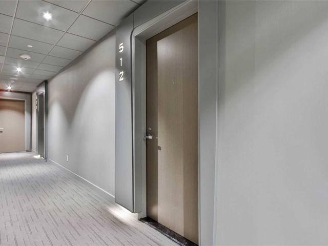 512 - 1 Bloor St E