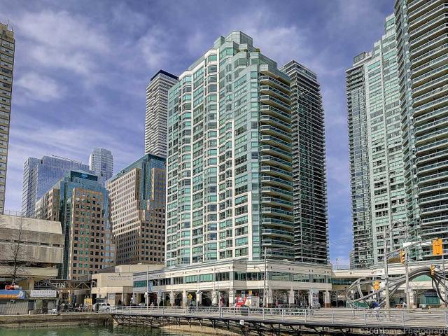 1101 - 10 Queens Quay W
