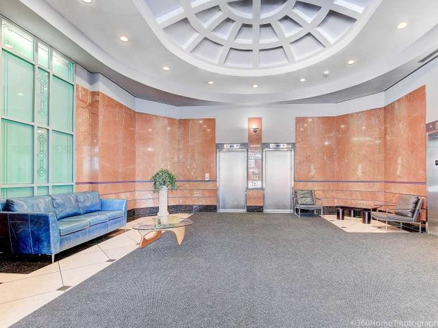 1101 - 10 Queens Quay W