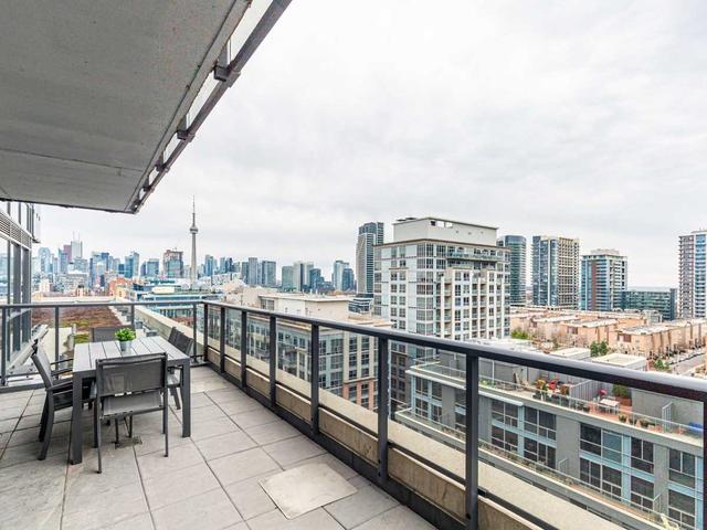 1112 - 1030 King St W
