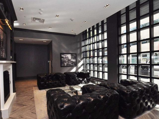 LPH06 - 608 Richmond St W