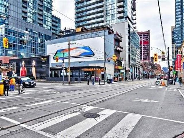 1004 - 88 Blue Jays Way E