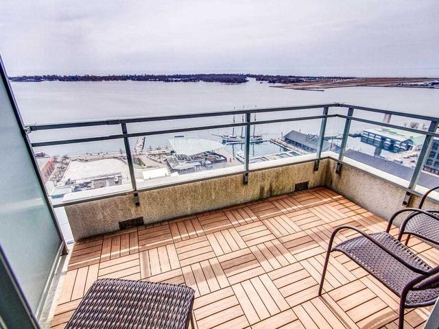 2706 - 228 Queens Quay W