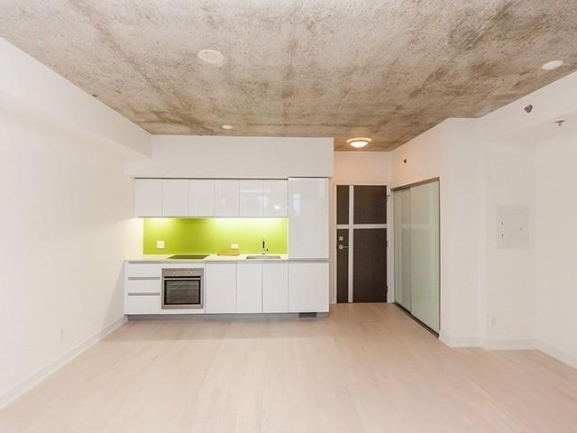 711 - 20 Gladstone Ave