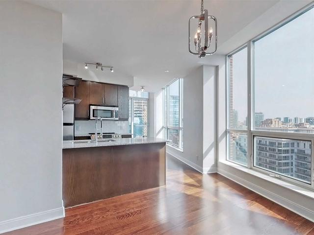 1505E - 38 The Esplanade St