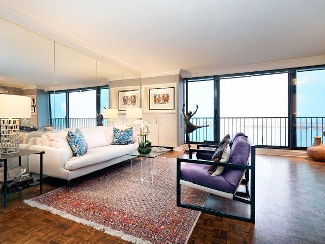 3214 - 33 Harbour Sq