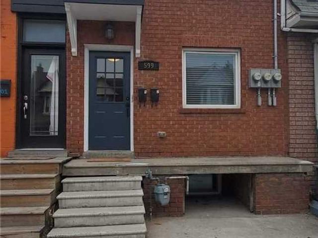 599 Dufferin St