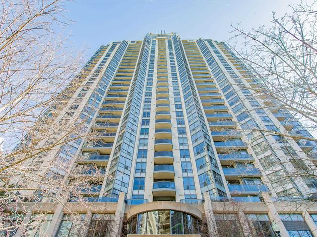 805 - 10 Northtown Way