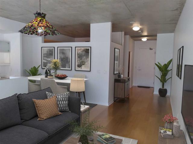 310 - 333 Adelaide St E