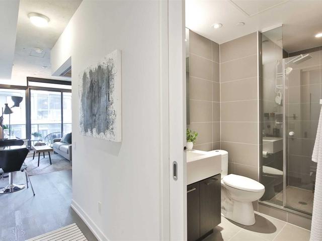 438 - 461 Adelaide St W