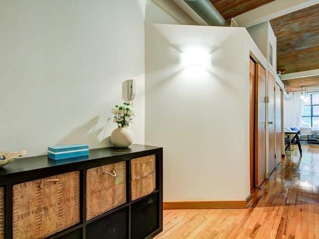 202 - 287 Richmond St E