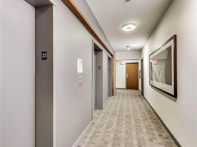 2305 - 33 Lombard St