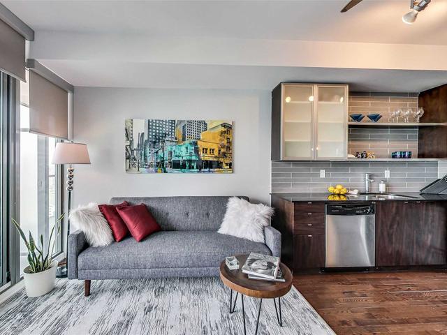 2305 - 33 Lombard St