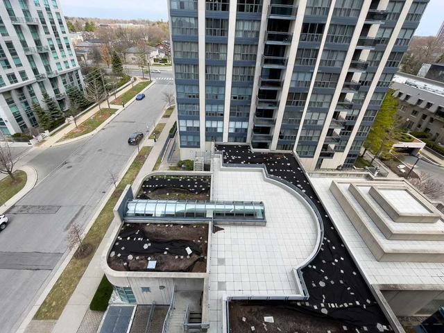 801 - 18 Hollywood Ave