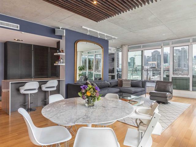 1002 - 38 Niagara St