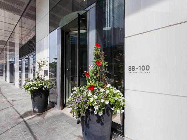 2401 - 100 Harbour St