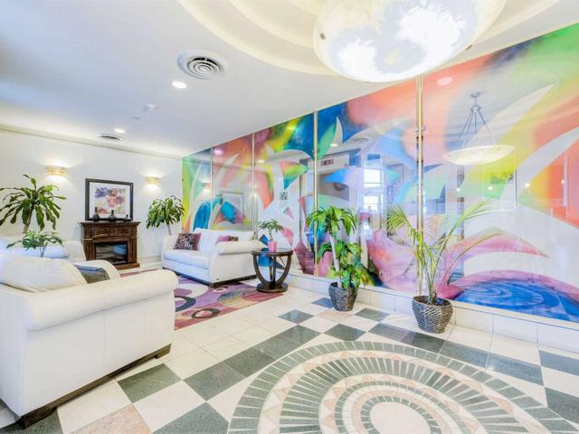 302 - 1700 Eglinton Ave E