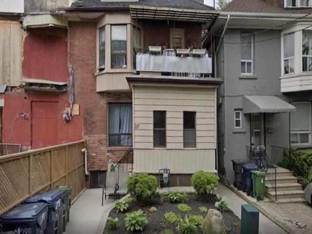 219 Roxton Rd photo #1