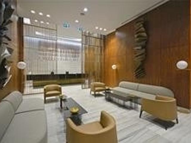 3010 - 8 Eglinton St E