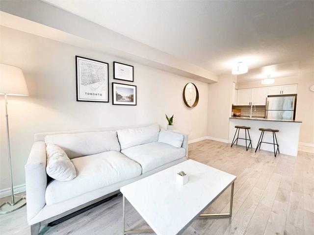 1506 - 5508 Yonge St