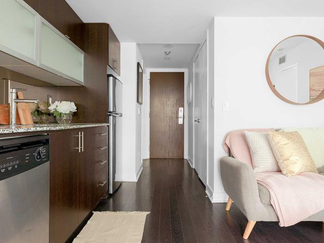 1101 - 80 Western Battery Rd