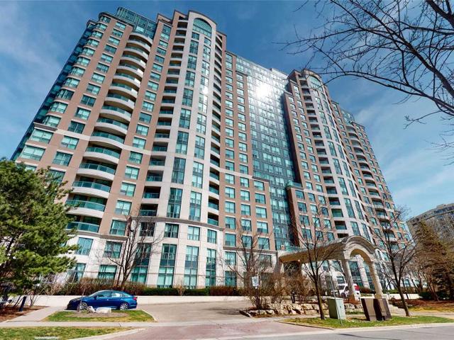 817 - 23 Lorraine Dr